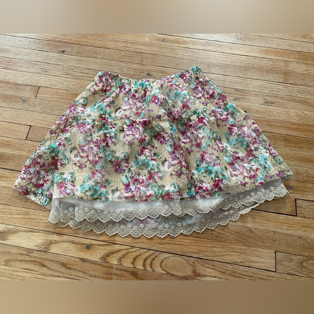 Candie’s Girl 10-12 Floral Lace Trim Skirt